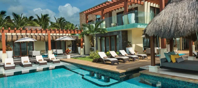 Azul Villa Esmeralda