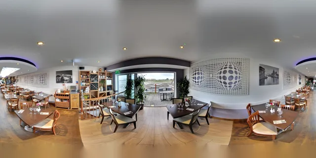 Tosca Pizza Bar and Grill