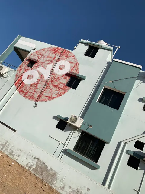 OYO 37298 Hotel Ocean