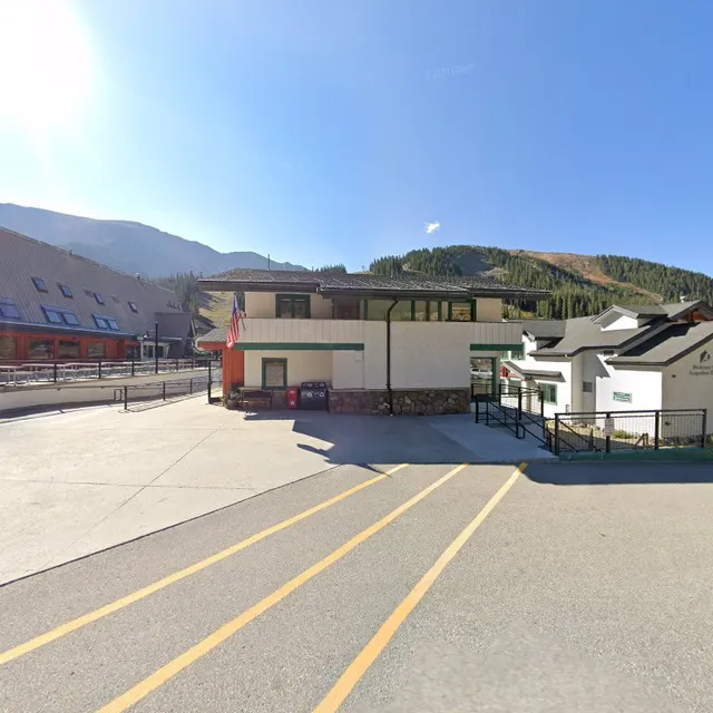 Arapahoe Basin Ski School