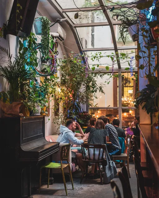 Szklarnia Cocktail Bar