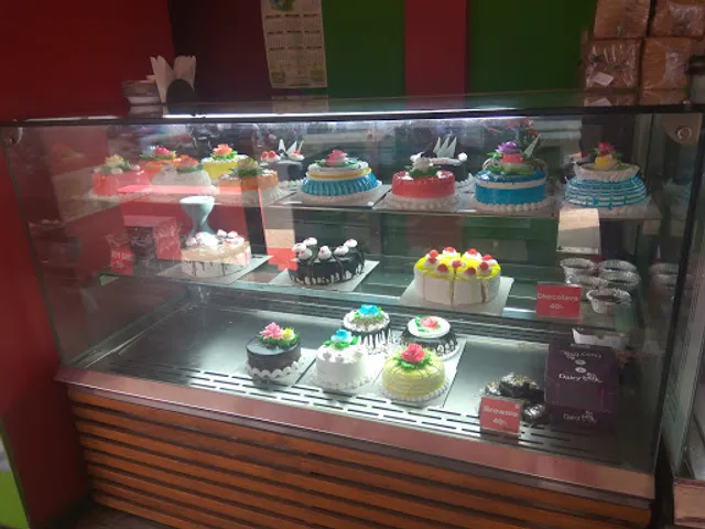 MYSTERY BAKERS, TIKRPAPARA