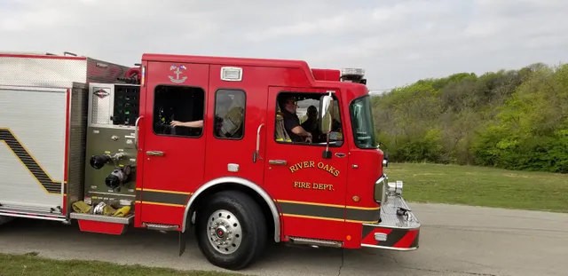 River Oaks City Hall