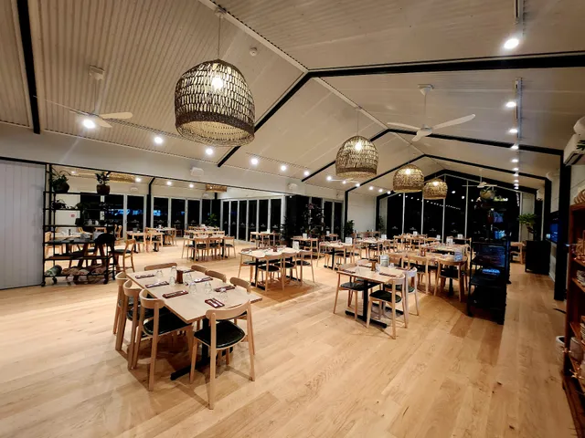 Off The Track Restaurant and Licenced Cafe