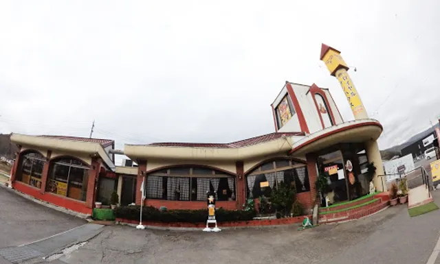 ロイヤルナンハウス