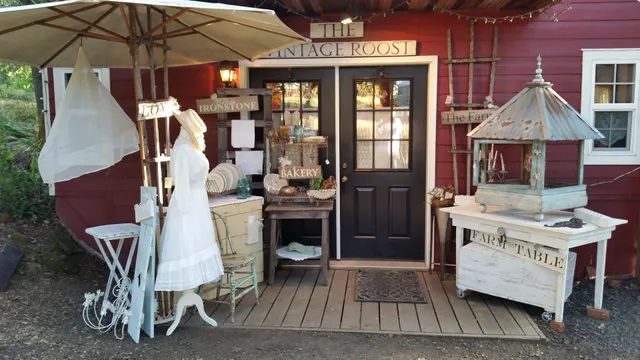 The Vintage Roost LLC