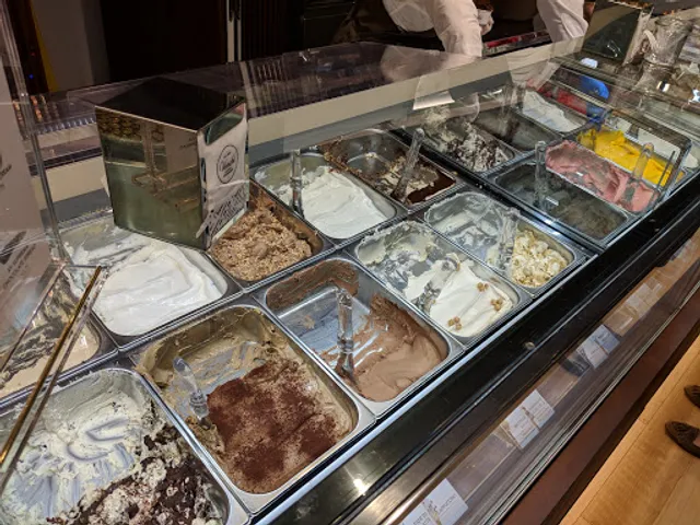 Venchi Chocolate and Gelato NOMAD