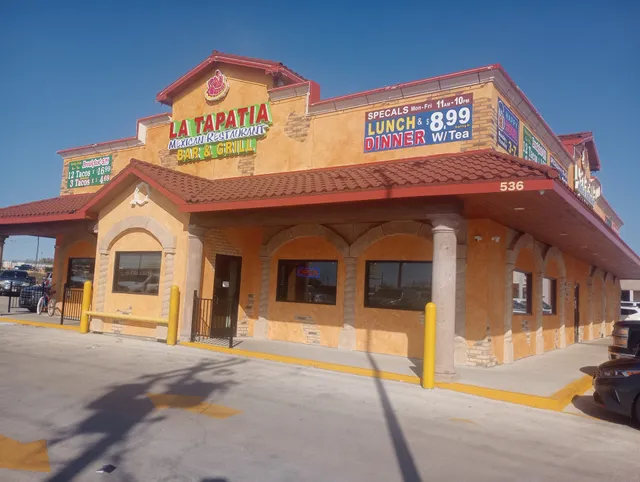 La Tapatia Restaurant -Floresville
