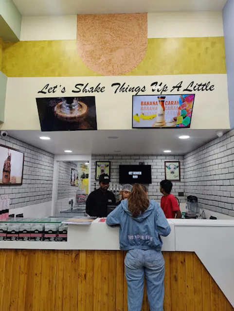 Frozen Bottle - Milkshakes, Desserts, and Ice Cream