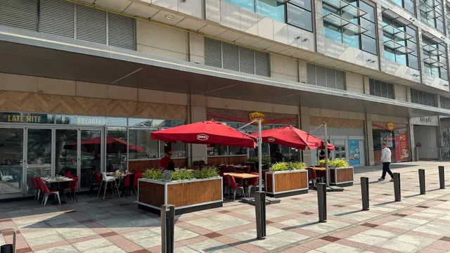 Denny's Diner Middle East