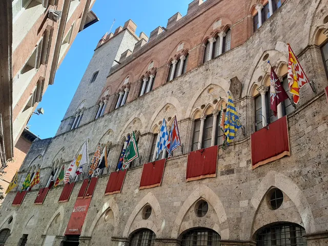 Palazzo Chigi-Saracini