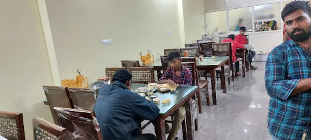 MoonLightFamilyRestaurant