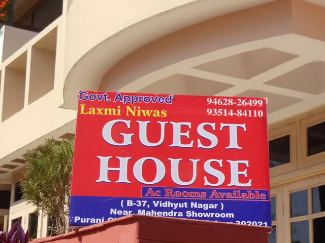 Laxmi Niwas Guest House