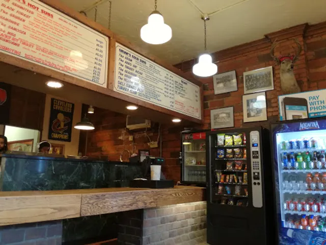 Grum's Sub Shop