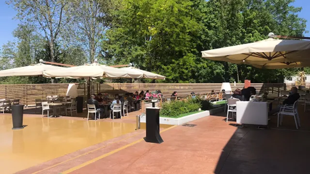 Arhena + Bowling, Pizzeria & Snackeria