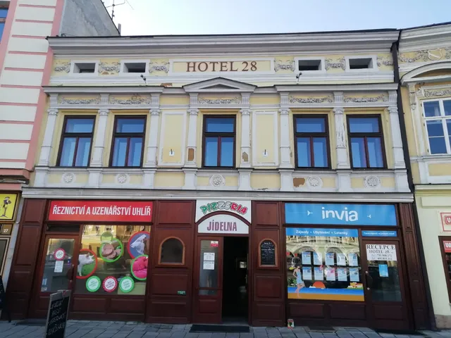 Hotel 28
