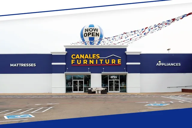 Canales Furniture / Mueblería Waco