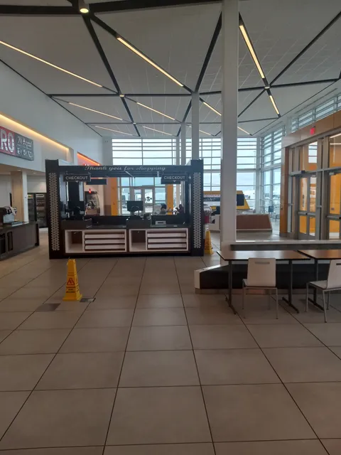 Truckers Lounge - Blue Heron Service Plaza