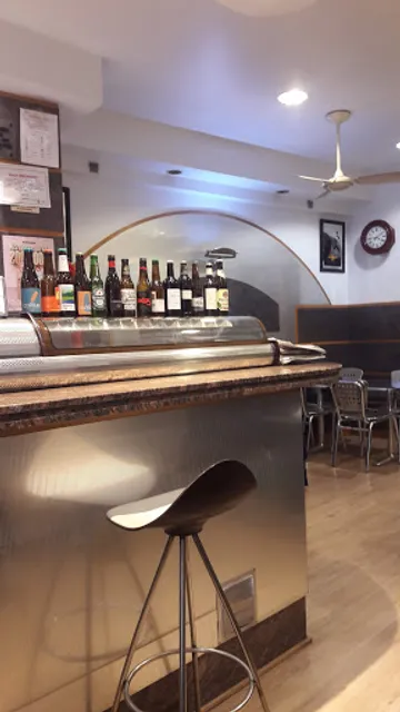 ROVIRA Bar-Restaurant