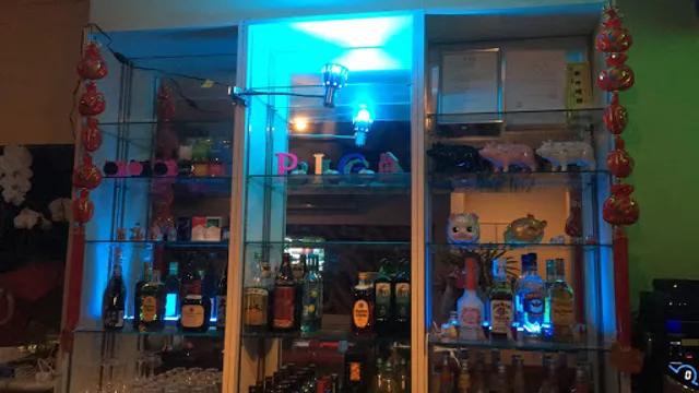 スナック ３匹の子ぶた