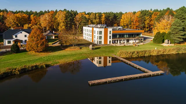 Hotel Odpocznia - Resort i Las