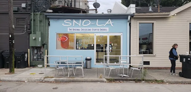 Sno-La Snowballs