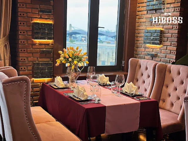 Nhà Hàng Hi Boss