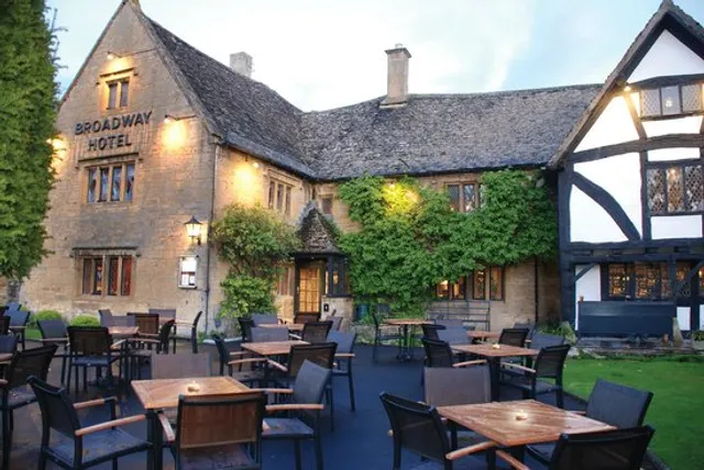 Broadway Boutique Cottage