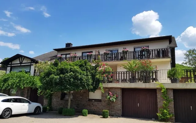 Weingut Erich Serwazi