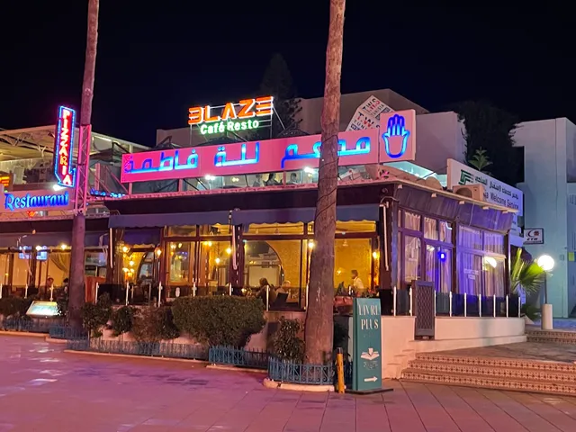 BLAZE - Restaurant Café