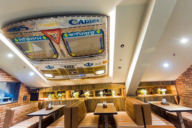 The Tummy Section, Rajouri Garden