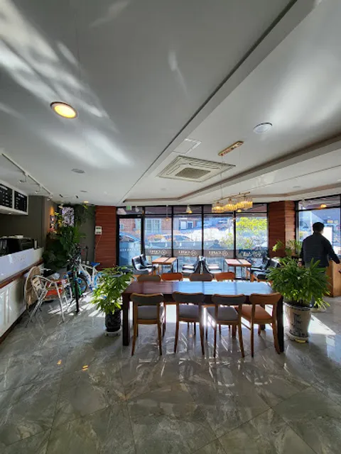 Cafe 1 (카페 원)