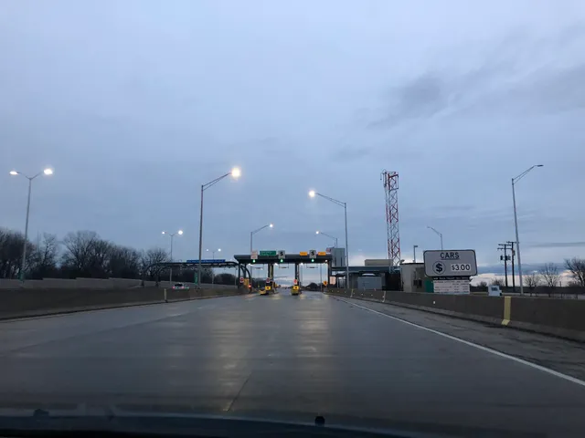 Illinois Tollway Marengo Plaza 7