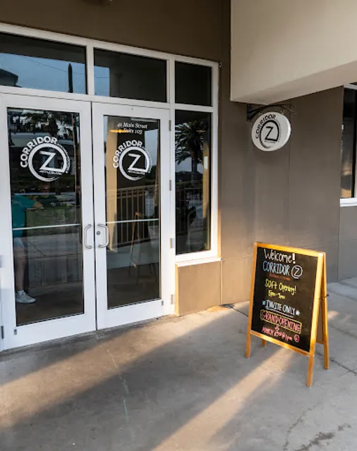 Corridor Z Kitchen+Cocktails