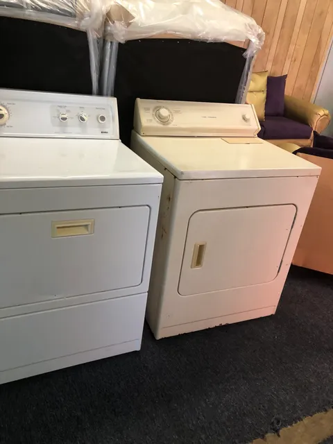 Jeff's Furniture & Appliances