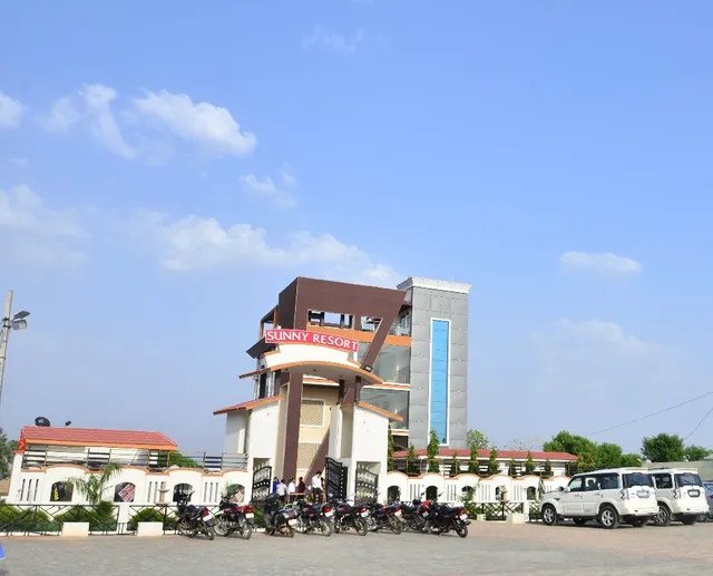 Sunny Resort