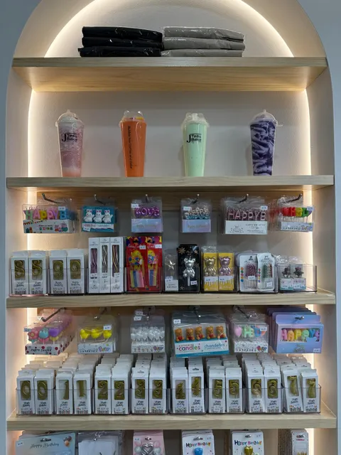 J Tea & Bake (White Bear Lake)