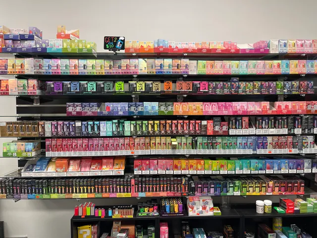 vape fixing shop The Nic Fix vape and smoke shop in Pompano Beach, United States -  reviews,open hours,photo spots, things to do