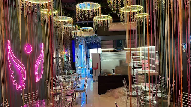 The Black Pearl Cafe Bar - Cheering Chairs