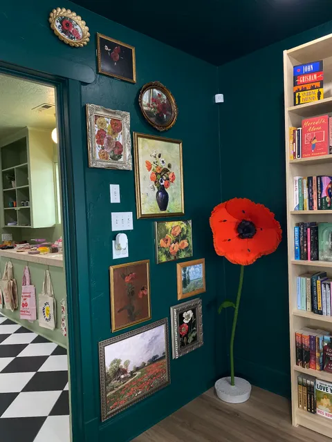 Poppy Books & Gifts