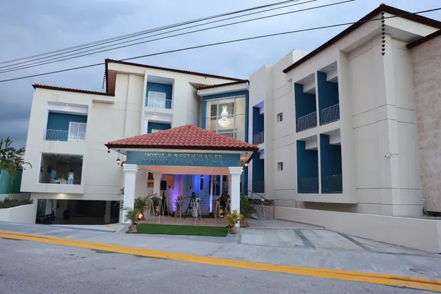 Dominican Barcelona, Hotel y Restaurante