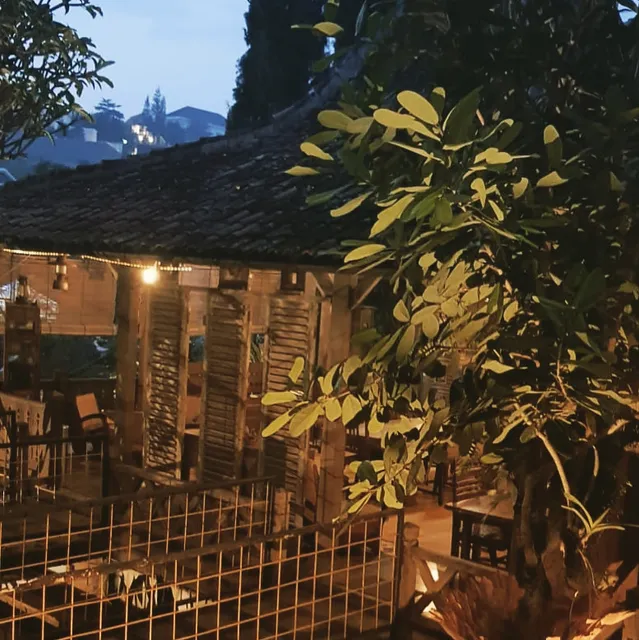 Palagan Joglo Guest House