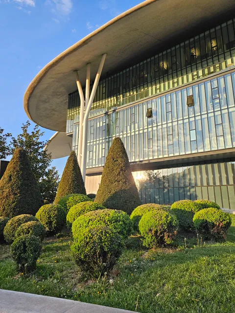 Justice House • Public Service Hall