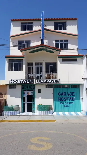 Hostal Llampayec