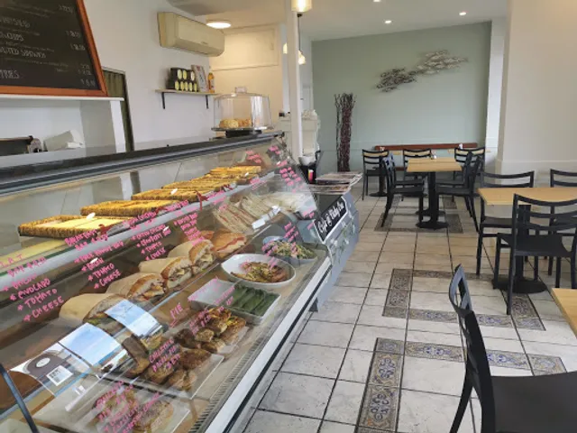 One Vicky Ave Coffee & Kitchen