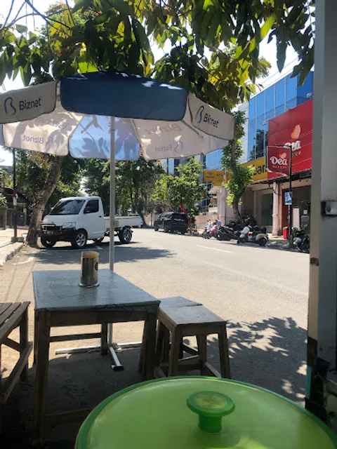 Es Degan Indonesia ( Es Kelapa Muda )