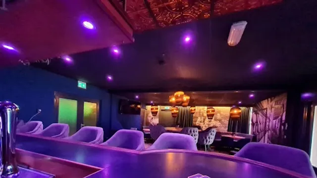 Mr. James/Dorpshuis Beatrix