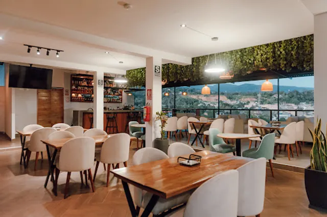 MILAN RESTAURANT - TARAPOTO