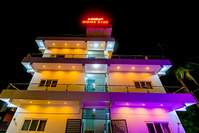 Dreamland Pvt inn Swimming Pool