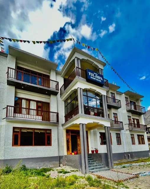 Anand Yul Jispa & Chef's Magic Cafe